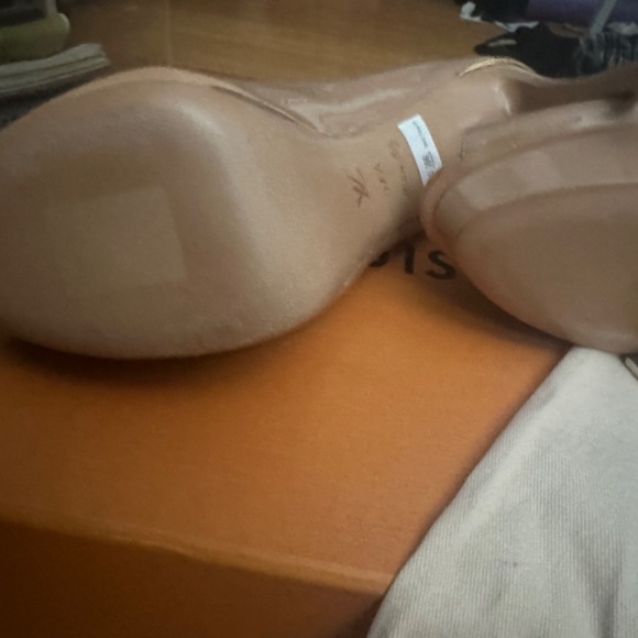 Louis Vuitton Eyeline open toe pump - Picture 2 of 5